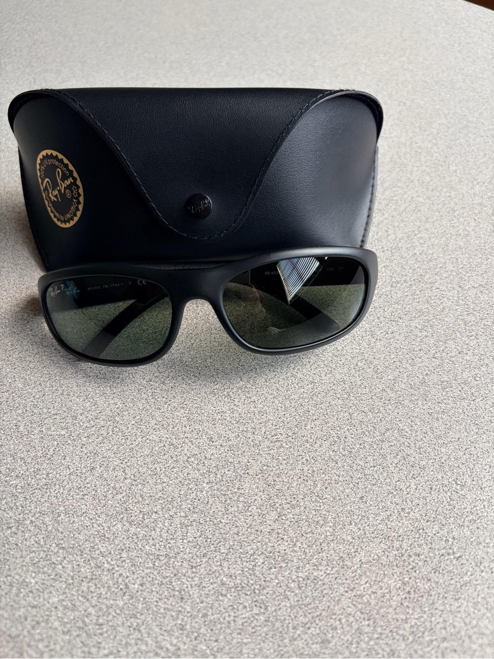 Ray-Ban Predator Polarized Sunglasses Matte Black Green Lens RB4033 601-S/48 - Picture 3 of 12